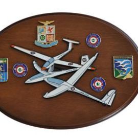 CREST IN METALLO SMALTATO A.M. AEREI GROB G103 TWIN ASTIR II - LAK - 17A