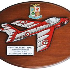 CREST IN METALLO SMALTATO A.M. F-84F THUNDERSTREAK DIAVOLI ROSSI