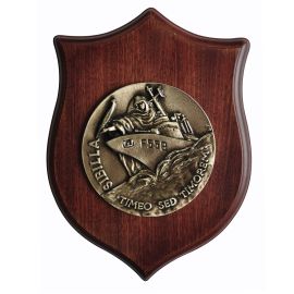 CREST IN METALLO M.M. SIBILLA