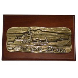 CREST IN METALLO M.M. NAVE MCC 1104