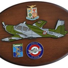 CREST IN METALLO SMALTATO A.M. AEREI S.208M