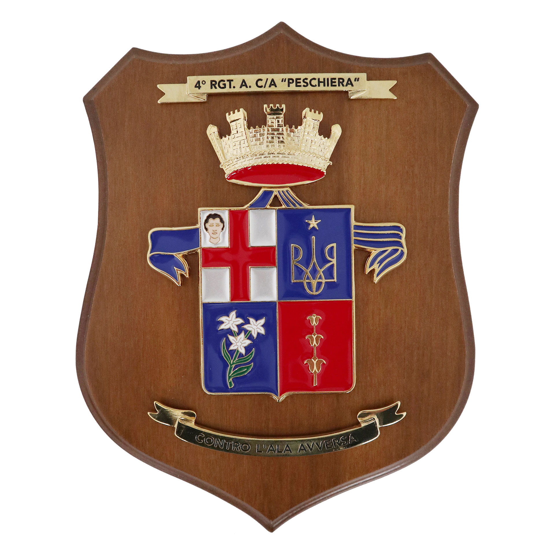 CREST IN METALLO SMALTATO BASE LEGNO 22,5X17,5CM 4 RGT A. PESCHIERA